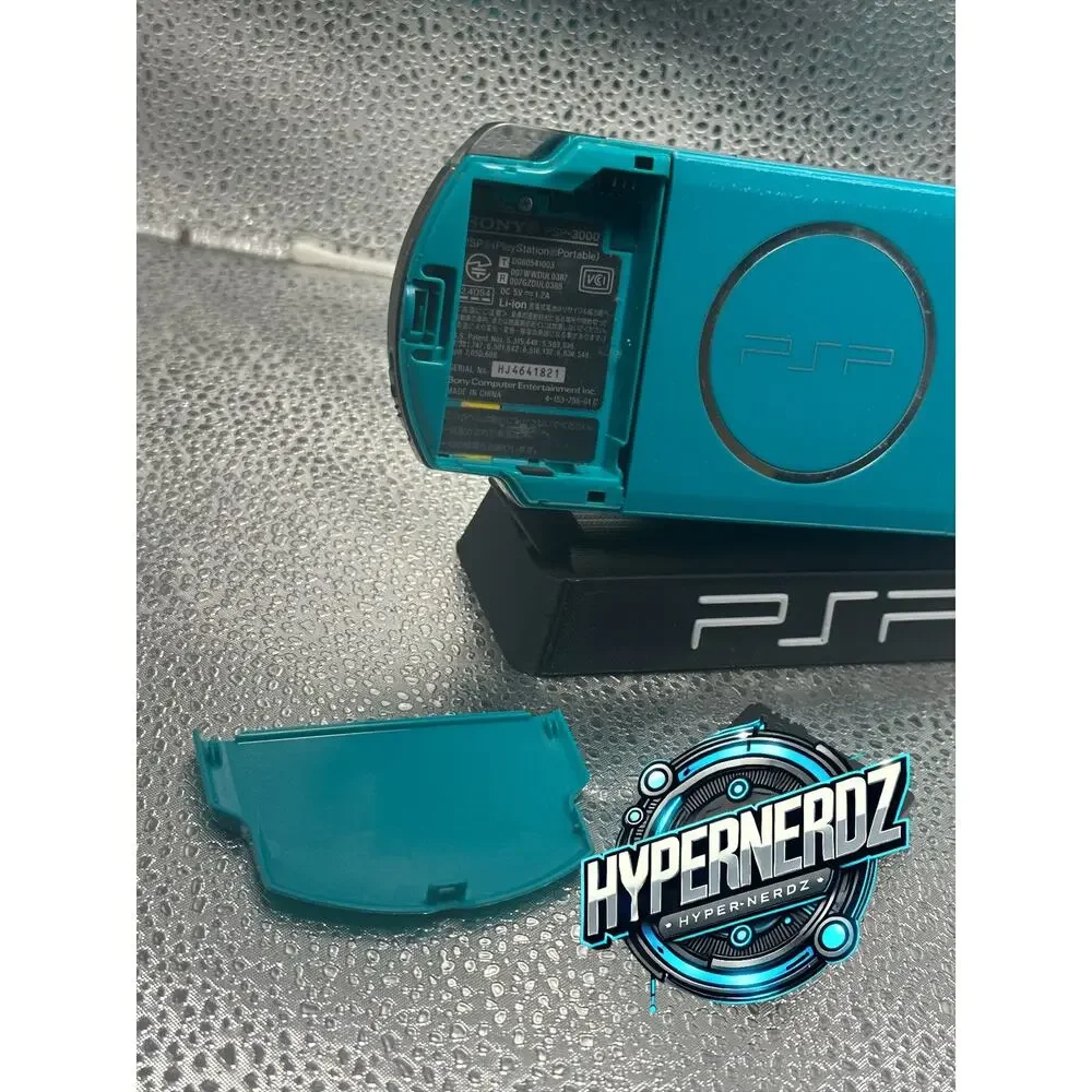 PSP 3000 hastsune miku in box w/new battery